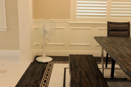 16″ Horizontal 8 Oscillating Standing Fan